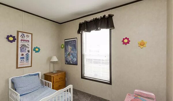 Essentials / L27602 Bedroom 116555