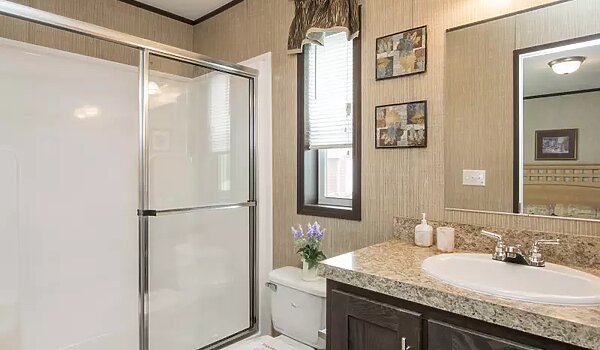 Essentials / L27602 Bathroom 116558