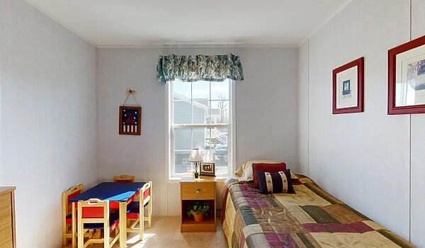 Essentials / A23801 Bedroom 116567