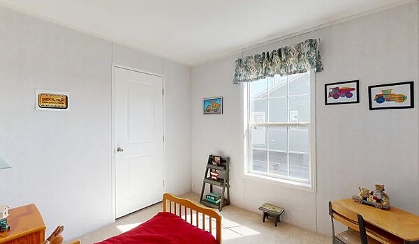 Essentials / A23801 Bedroom 116568