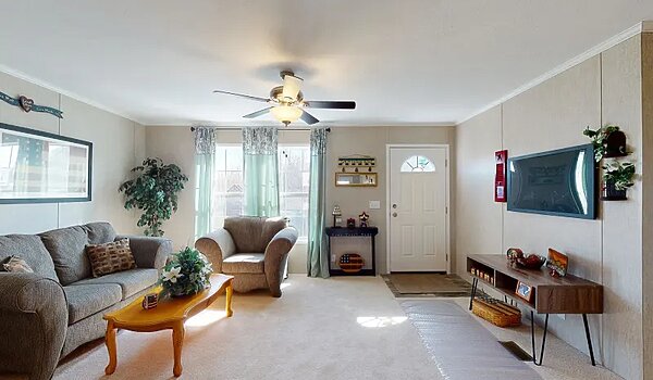 Essentials / A23801 Interior 116561
