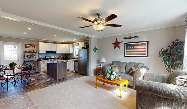 Essentials / A23801 Interior 116562