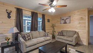 Essentials / 46025 Interior 116571