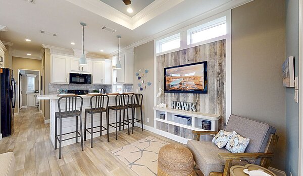 Hawk Elite / HB13381B Interior 121434