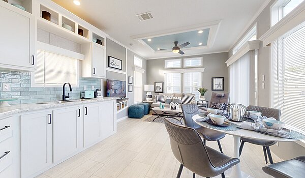 Lake Charles / LH13361B Interior 121453