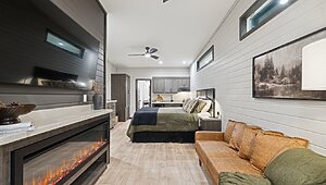 Eagle / 14361H Interior 121515