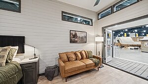 Eagle / 14361H Interior 121516