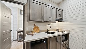 Eagle / 14361H Interior 121521