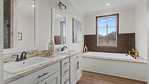 Classic Series DW / The Riverview 5036-62-3-32 3BR Bathroom 121705