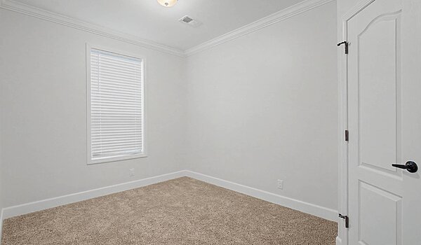 Classic Series DW / The Riverview 5036-62-3-32 3BR Bedroom 121703