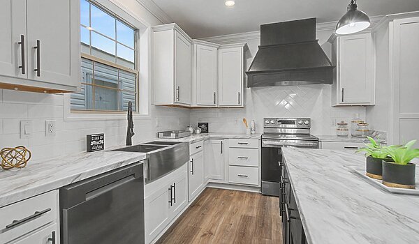 Classic Series DW / The Riverview 5036-62-3-32 3BR Interior 121691