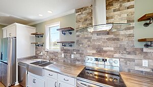 Classic Series SW / Lakeview 412-84-3-16 Kitchen 95448