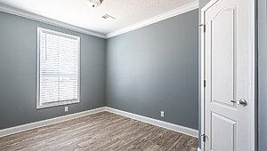 Classic Series DW / The Riverview 5036-62-3-32 3BR V2 Bedroom 114348