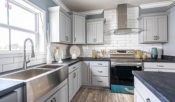 Classic Series DW / The Riverview 5036-62-3-32 3BR V2 Kitchen 114342