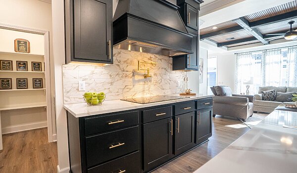 Prefab Series / The Tollison Creek 626-84-4-47 Kitchen 125708