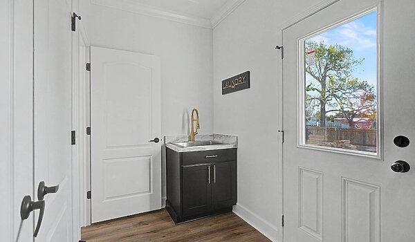 Prefab Series / The Tollison Creek 626-84-4-47 Utility 125723