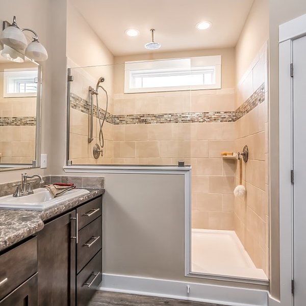Summit / Oakmont 2S3003-R Bathroom 38793