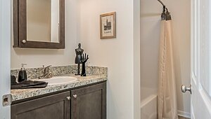 Blue Ridge MAX / Breckenridge Max 28 28643A Bathroom 136508
