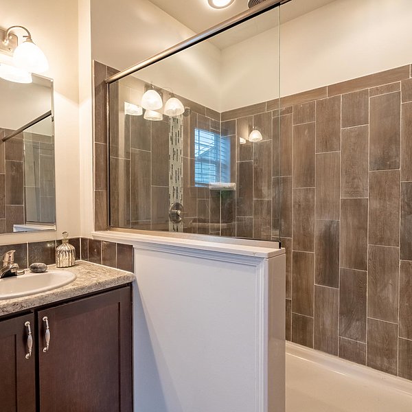 Rockbridge Elite / Elite 2 1R2202-V Bathroom 41309