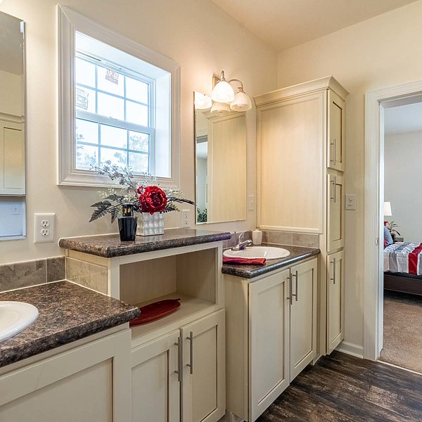 Rockbridge Elite / Elite 3 2R2203-V Bathroom 41125