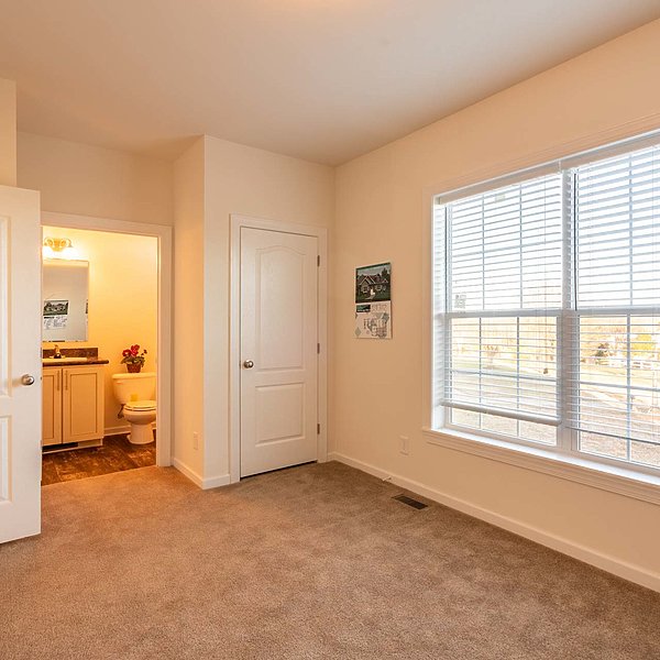 Rockbridge Elite / Elite 3 2R2203-V Bedroom 41121