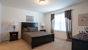 Blue Ridge MAX / Grayson Max 25 1B1001-L Bedroom 41049