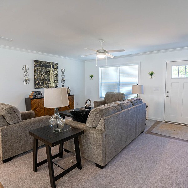 Blue Ridge Limited Cape / Hatteras 1BLC1001 Interior 97358