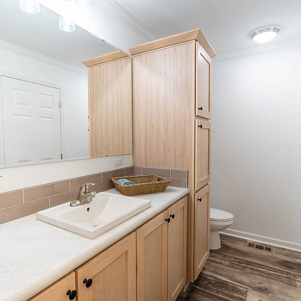 Blue Ridge MAX / Limited 4 28684C Bathroom 97327