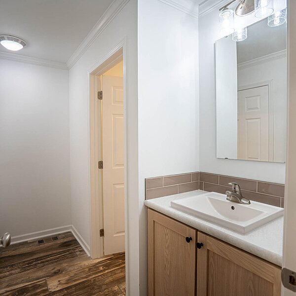 Blue Ridge MAX / Limited 4 28684C Bathroom 97329