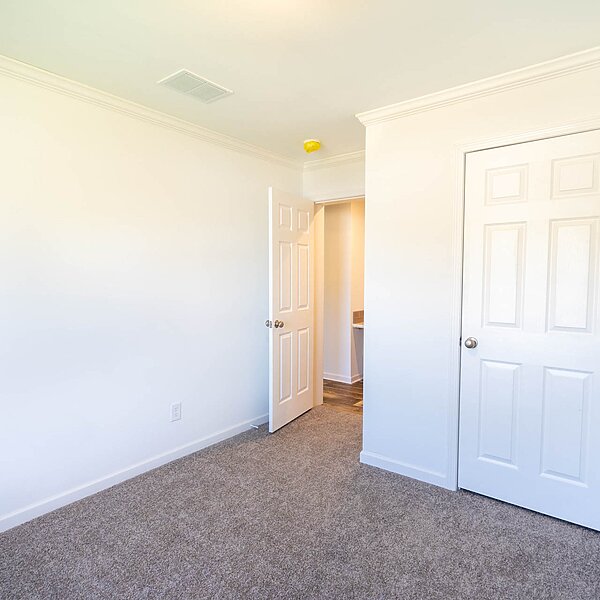 Blue Ridge MAX / Limited 4 28684C Bedroom 97325