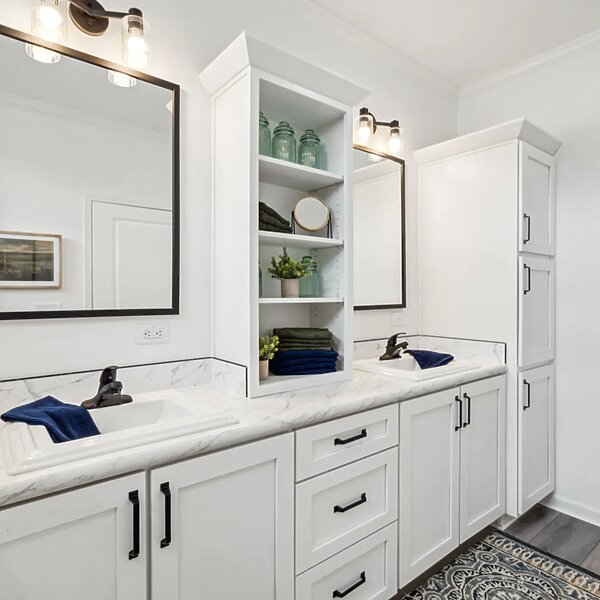 Summit Saddle / Magnolia Interior 121631