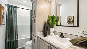 Summit Saddle / Magnolia Interior 121632