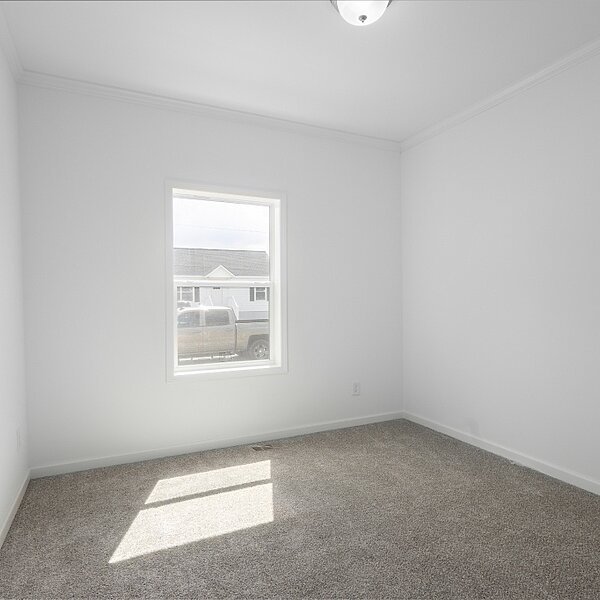 Blue Ridge MAX / Limited 3 28563B Bedroom 136625