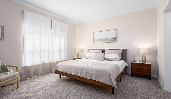 Blue Ridge MAX / Limited 3 28563B Bedroom 136627