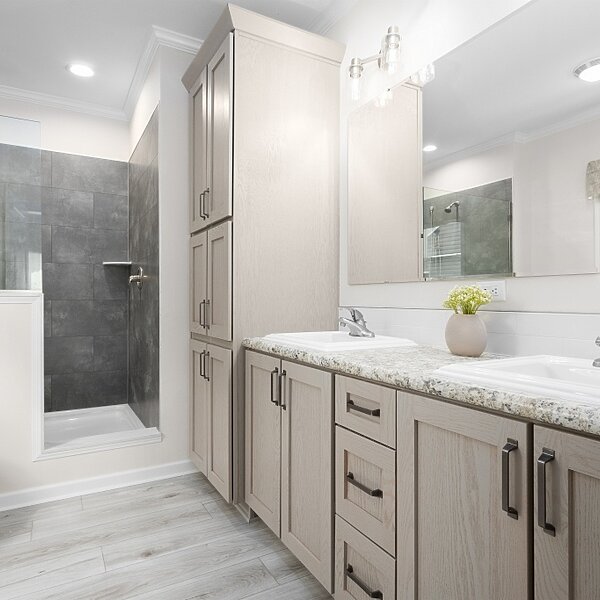 Blue Ridge MAX / Limited 3 28563B Bathroom 136632