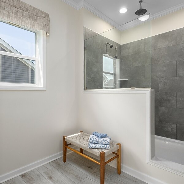 Blue Ridge MAX / Limited 3 28563B Bathroom 136633