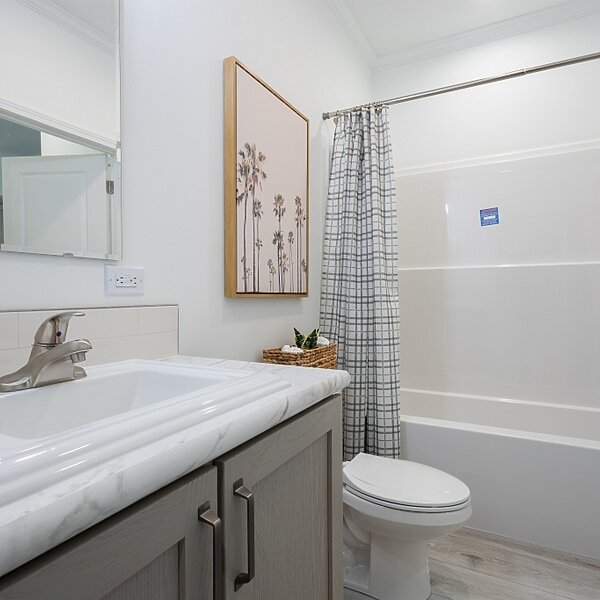 Blue Ridge MAX / Limited 3 28563B Bathroom 136636