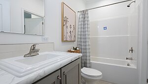 Blue Ridge MAX / Limited 3 28563B Bathroom 136636