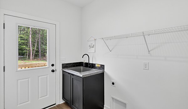 Blue Ridge MAX / Hayworth Max 32643B Interior 136582