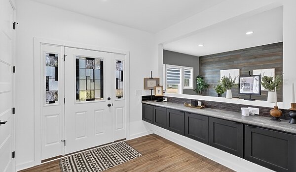 Blue Ridge MAX / Hayworth Max 32643B Interior 136586