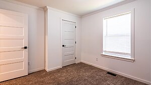 Blue Ridge MAX / Blue Ridge Essentials 32604A Bedroom 143967