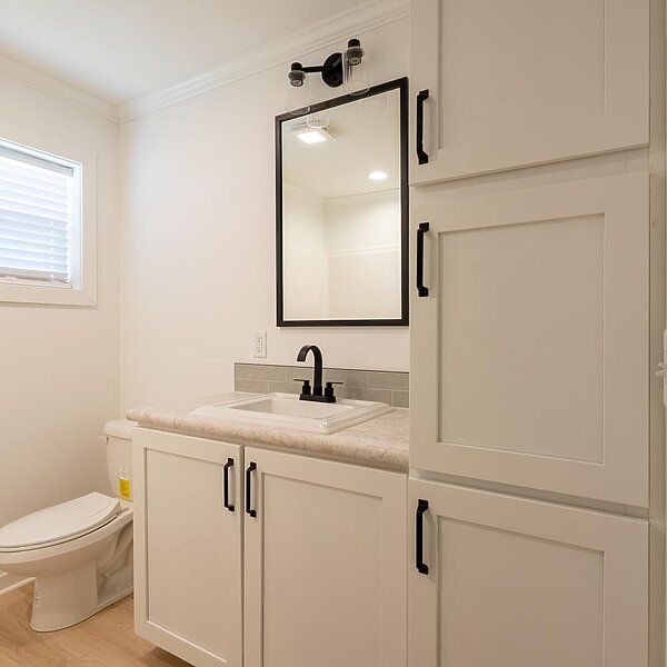 Blue Ridge MAX / Blue Ridge Essentials 32604A Bathroom 143968