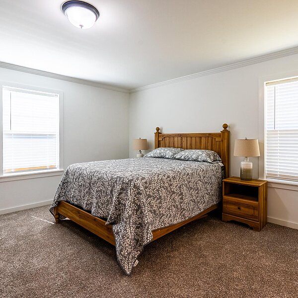 Blue Ridge MAX / Blue Ridge Essentials 32604A Bedroom 143973