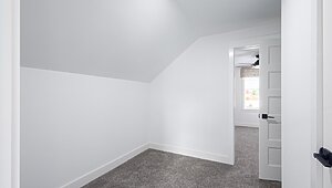 Summit / Meadowbrook 32361A Bedroom 136821