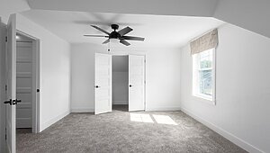 Summit / Meadowbrook 32361A Bedroom 136825