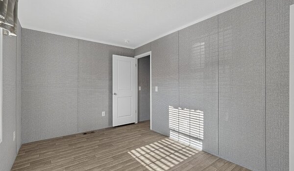 Beacon Prestige / Windpoint 16763B Bedroom 147899