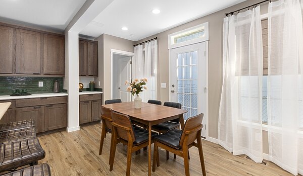 Cornerstone (Mod) / 28643AM Interior 148071