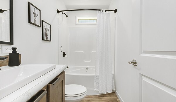 Cornerstone (Mod) / 28643AM Bathroom 148083
