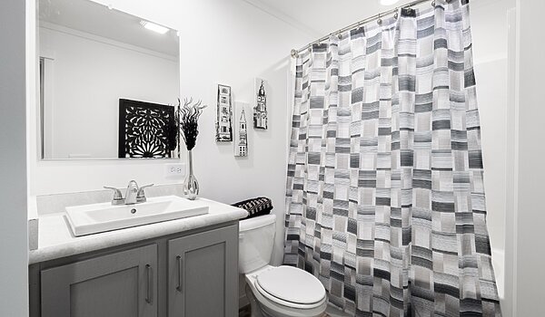 Deercreek Allure / 28683A Bathroom 148146