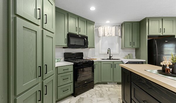 Eastland Concepts Singlewides / 16763L Kitchen 148241